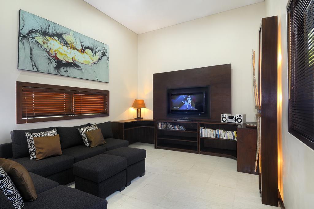 Villa Delapan Canggu Exteriör bild